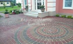 Укладка тротуарной плитки кругами. Заказ выполнен в городе Витебск